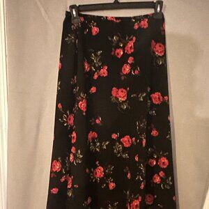 SPRIT Classic long black skirt roses